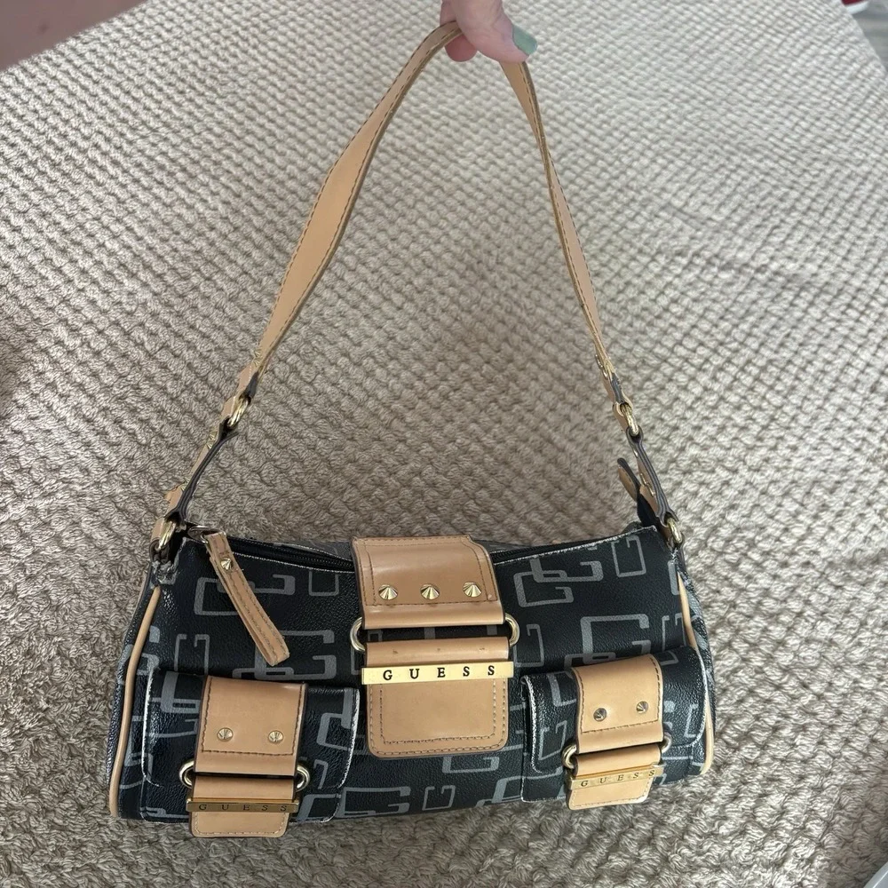 Guess Monogram Y2K 2000's Vintage Shoulder Handbag Purse Black Synthetic Leather